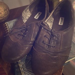 Not rated Oxford flats!